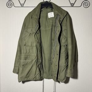 Vietnam War US Army M-65 Field Jacket Alpha Industries 1967 OG-107 Regular Med